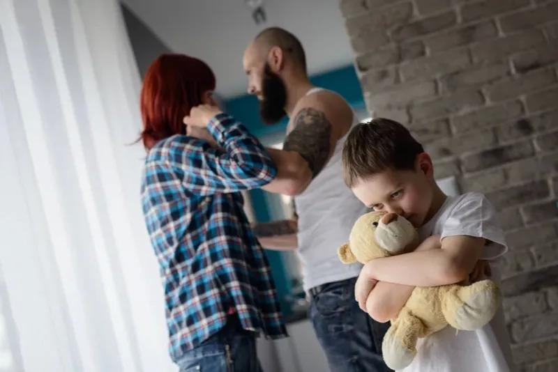 Насилие в семье | Домашнее насилие над детьми | PSIO